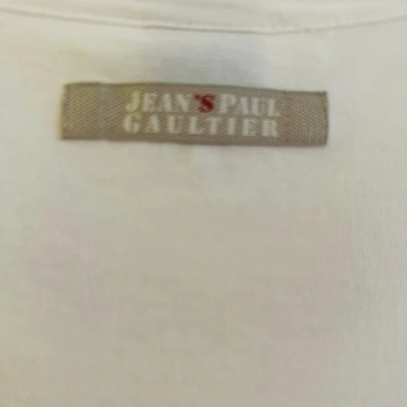 VINTAGE Jean Paul Gaultier White Tee with Red sequined Graphic - Picture 4 of 6